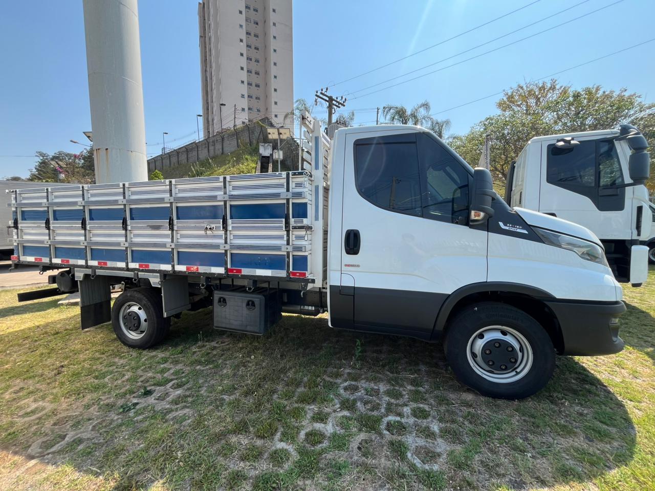 WhatsApp Image 2025-09-09 at 09.00.57 (1)