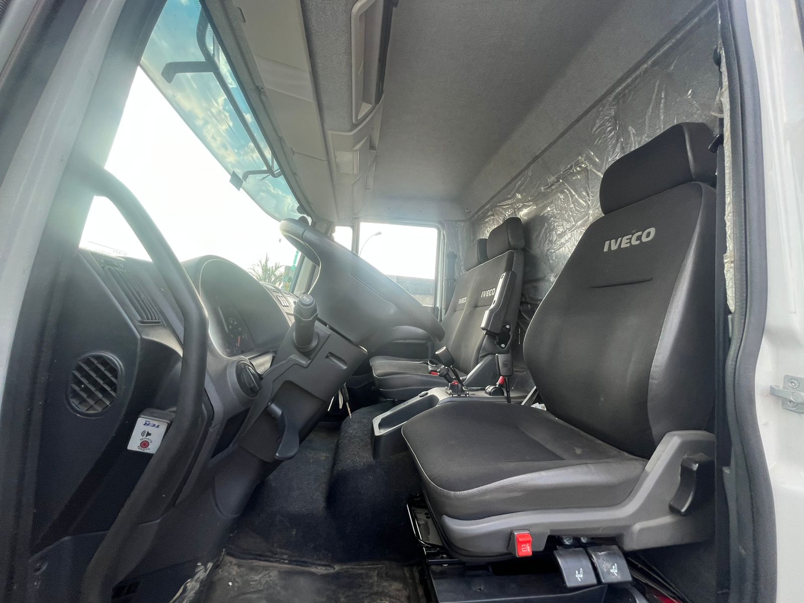 WhatsApp Image 2025-09-30 at 09.18.12 (5)