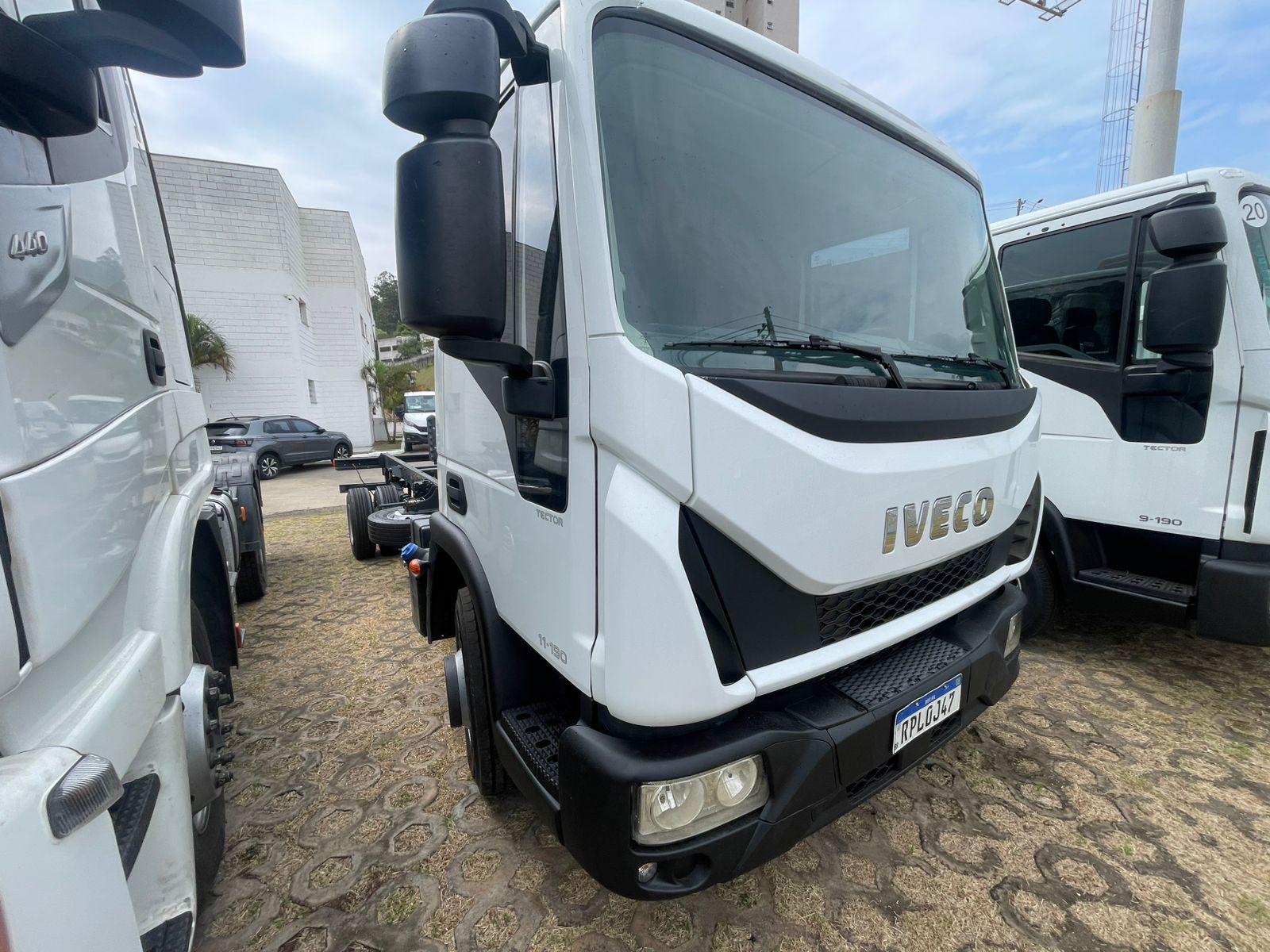 WhatsApp Image 2025-10-28 at 14.44.56