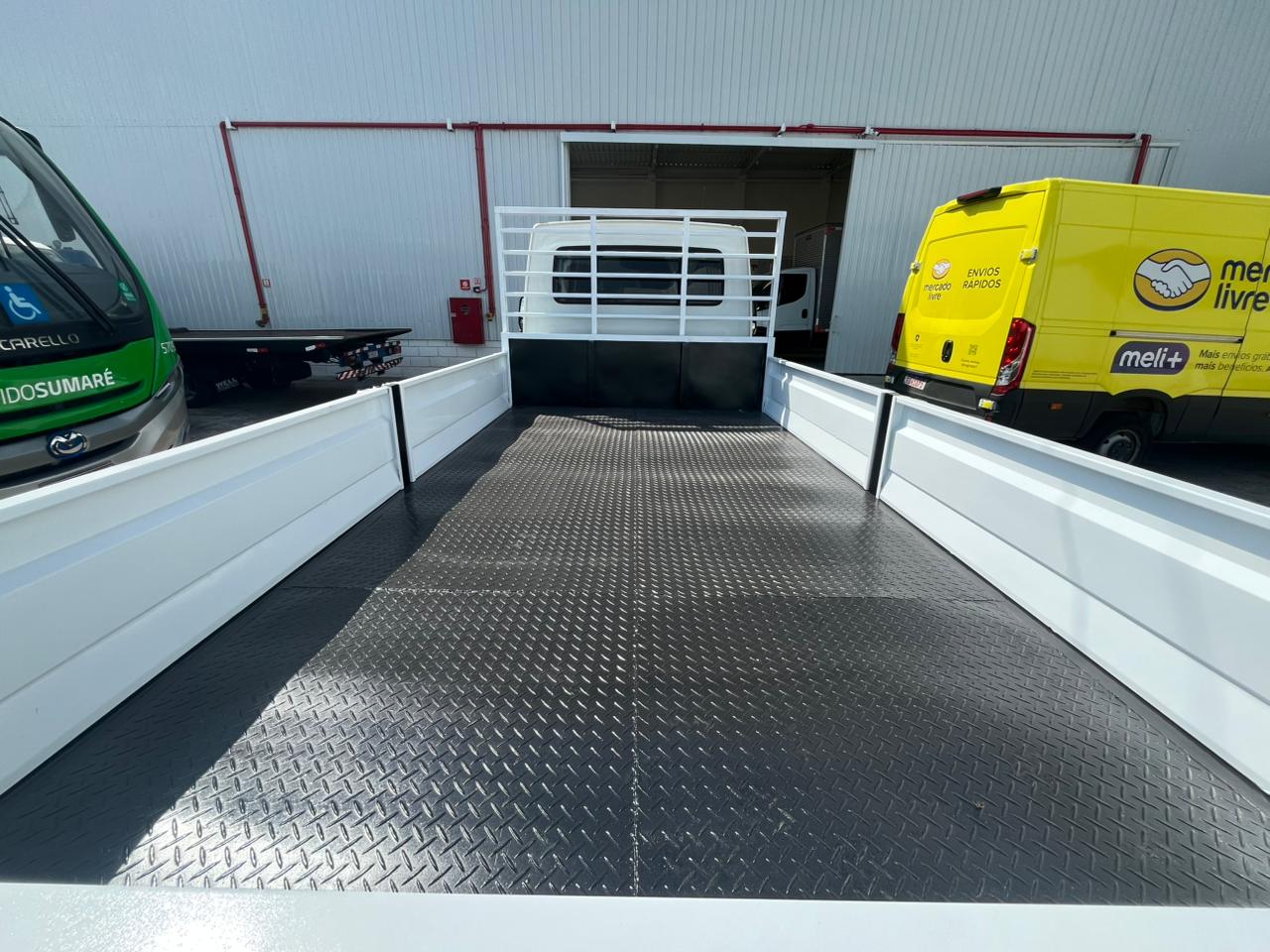 WhatsApp Image 2025-11-18 at 10.47.00