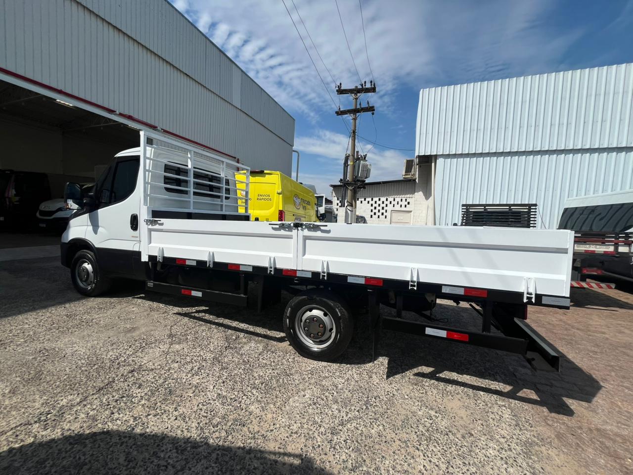 WhatsApp Image 2025-11-18 at 10.47.05