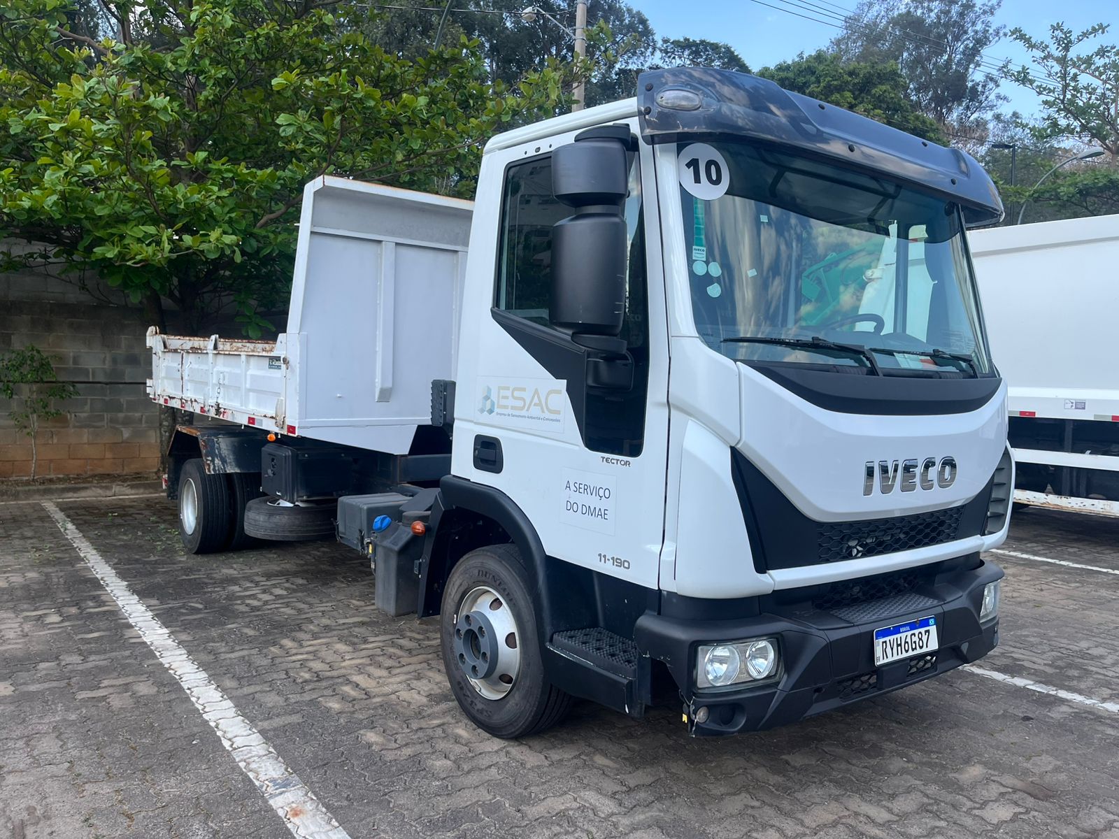 WhatsApp Image 2025-09-30 at 09.18.12 (1)