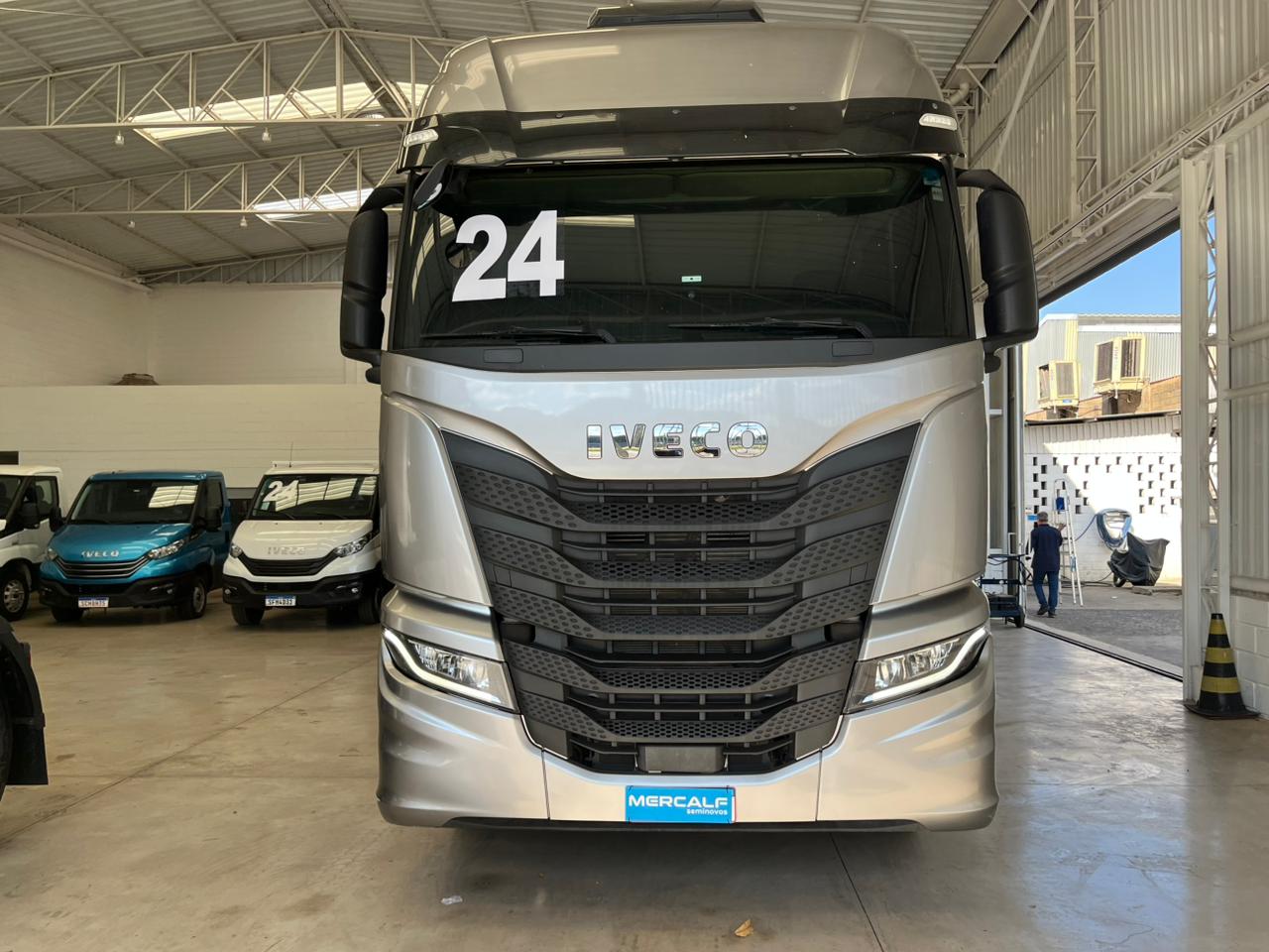 WhatsApp Image 2025-12-08 at 10.01.24 (1)