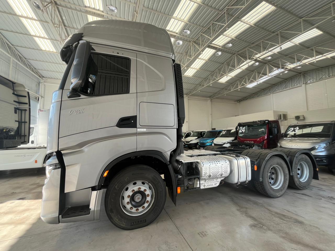 WhatsApp Image 2025-12-08 at 10.01.25 (1)