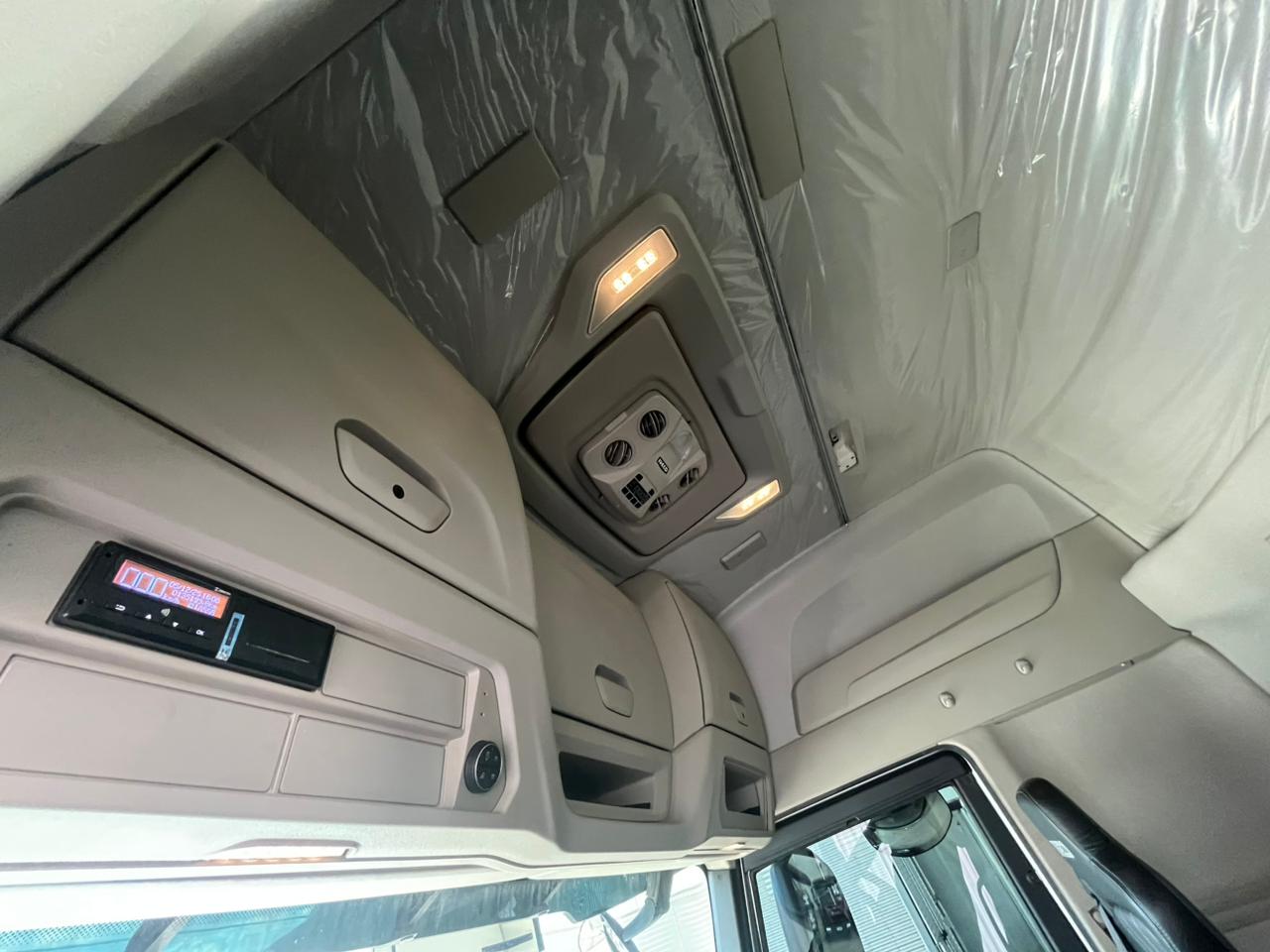 WhatsApp Image 2025-12-08 at 10.01.33